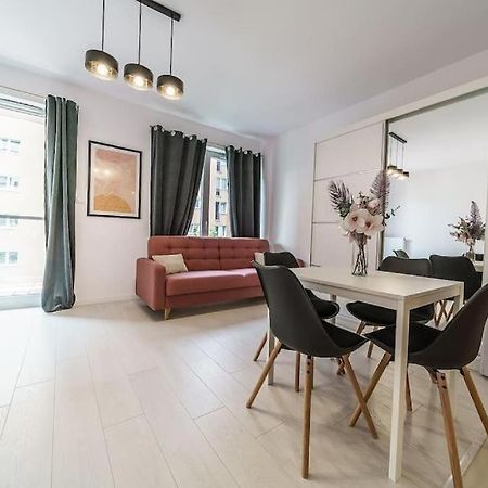 Urbannestgroup - Sienna 65 Apartment Warsawa Bagian luar foto