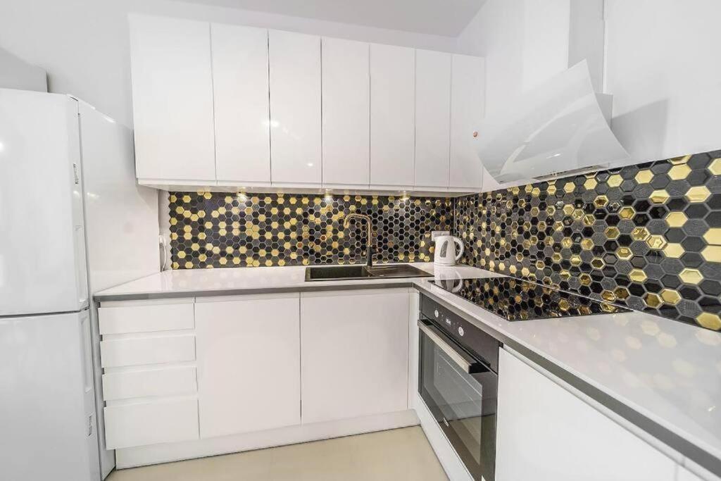 Urbannestgroup - Sienna 65 Apartment Warsawa Bagian luar foto